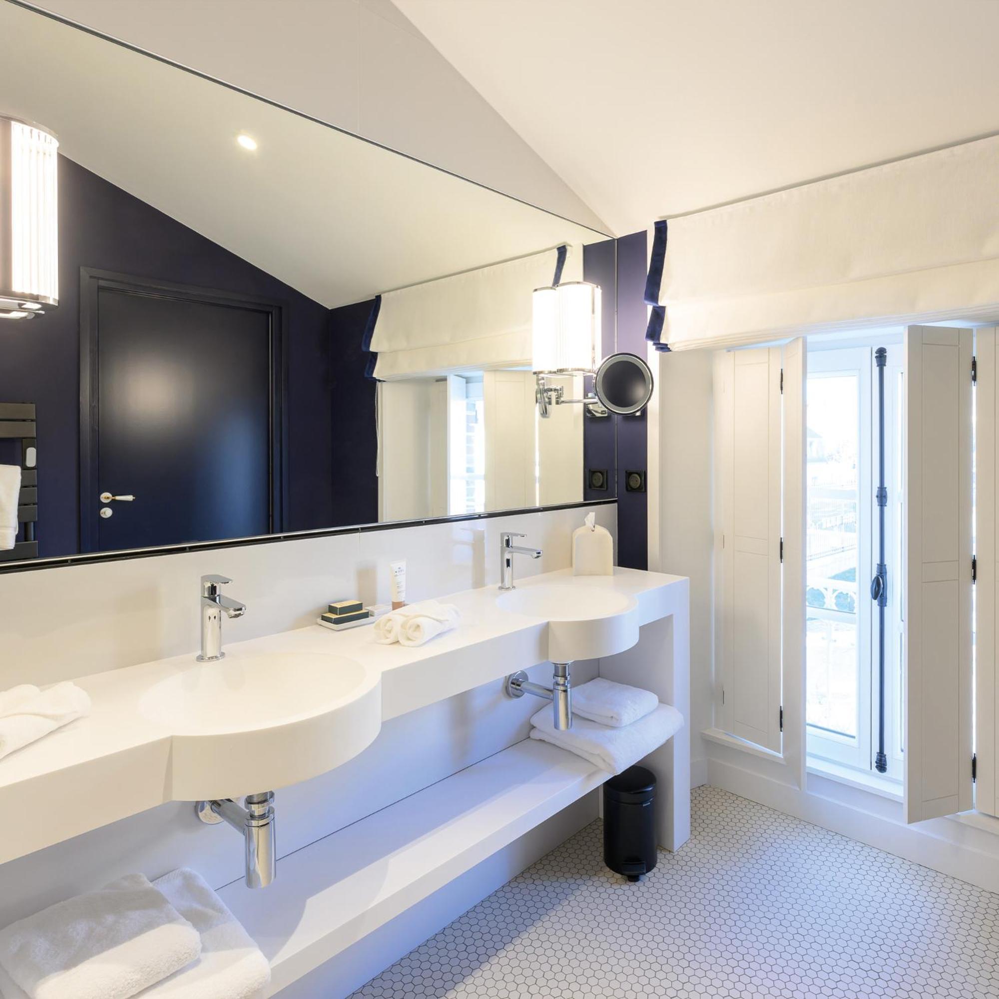 Les Suites Bb, Champagne Besserat De Bellefon Επερνέ Εξωτερικό φωτογραφία